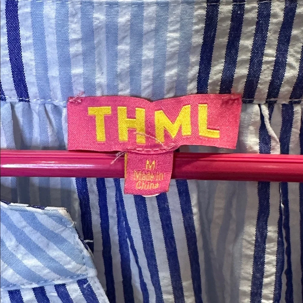 THML Remy puffed sleeve top in blue/white seersucker top. Size M - Picture 3 of 5